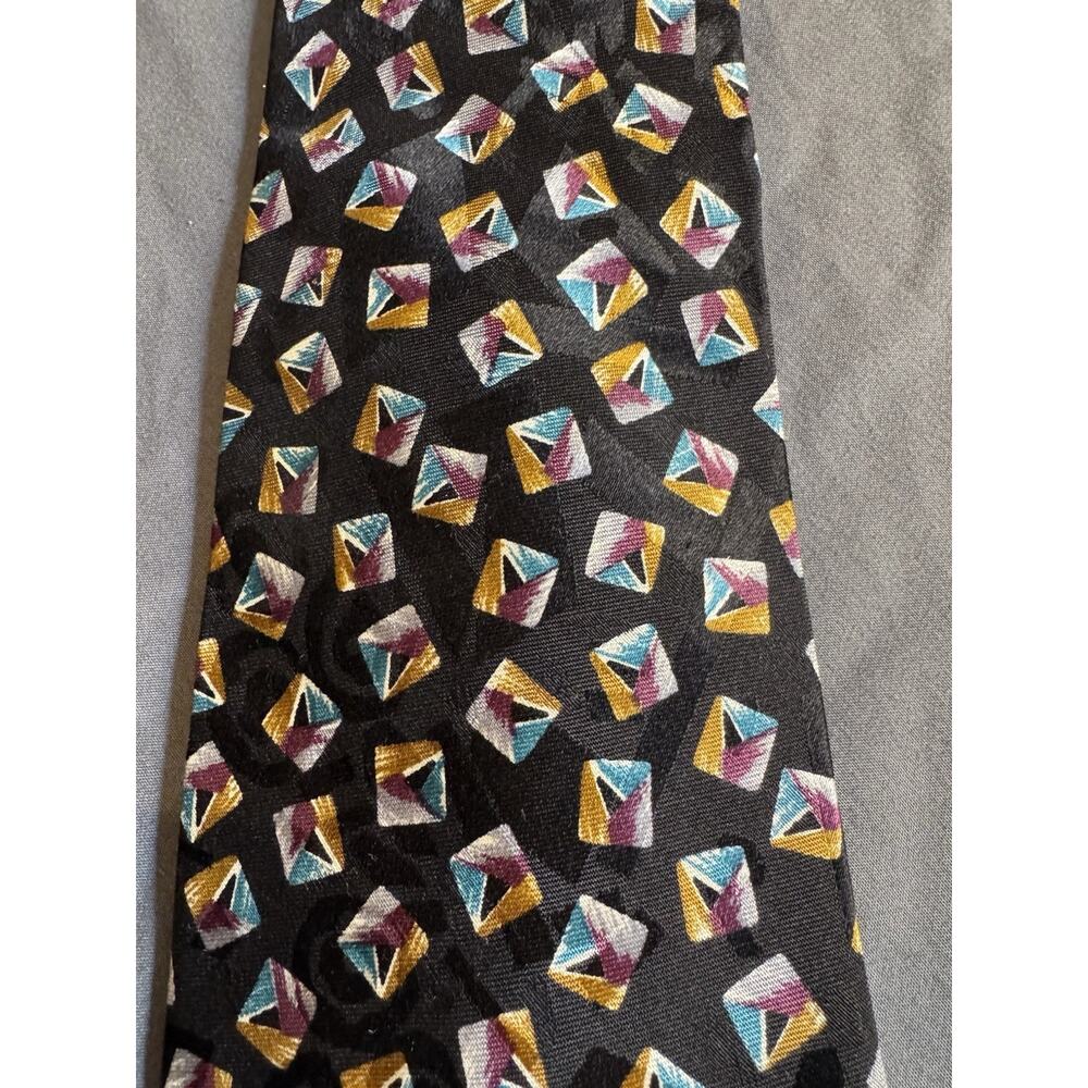 ALCIONE NECKTIE Mens Black with abstract squares 100% Silk LENGTH 60”‎